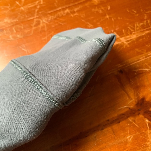 Lululemon 1/4 zip hoodie.Light gray/blue-ish color - Picture 5 of 6